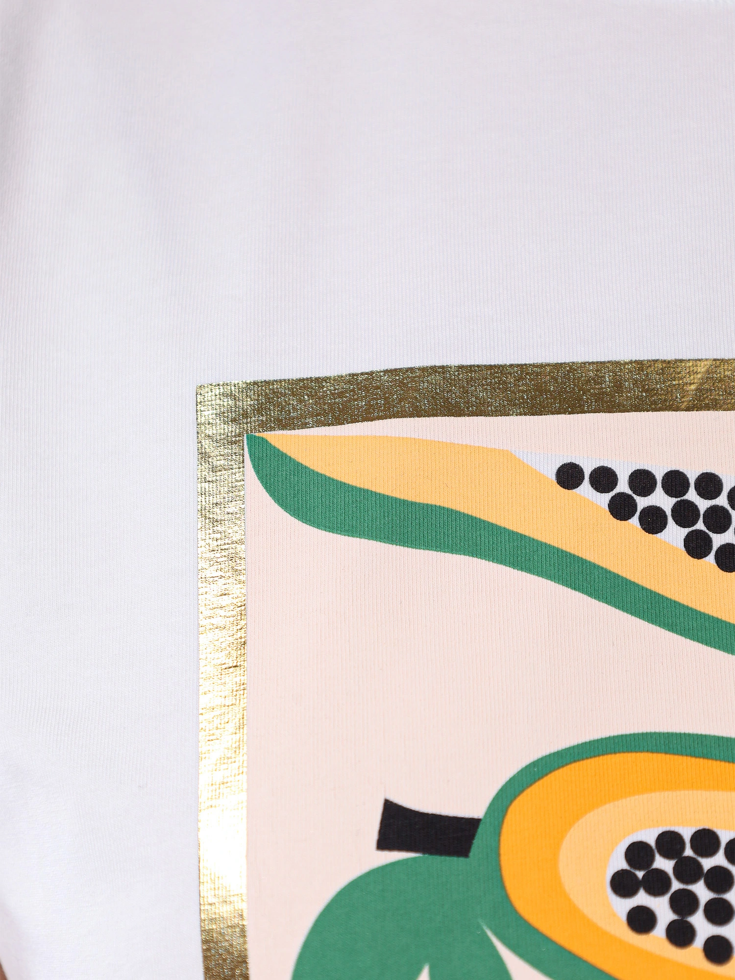 Футболка прямого кроя с принтом и декором фольгированием